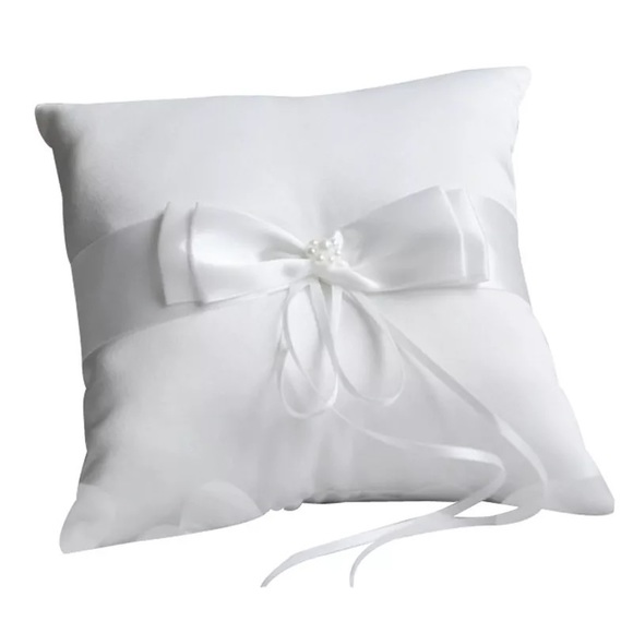 Ivory Satin Flower Girl Basket & Pillow Set - Picture 3 of 8